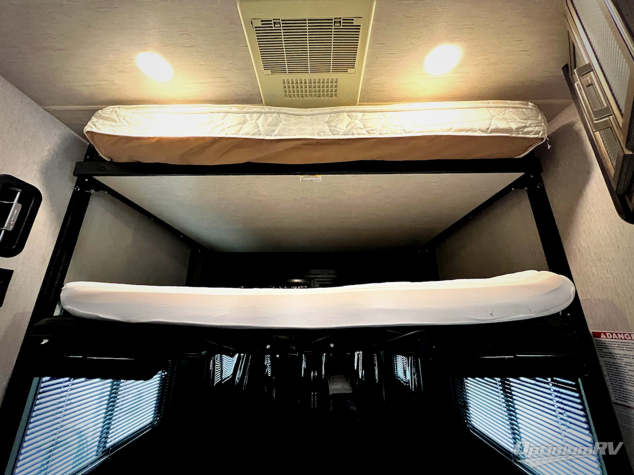 2018 Heartland Cyclone 4005 Photo 21