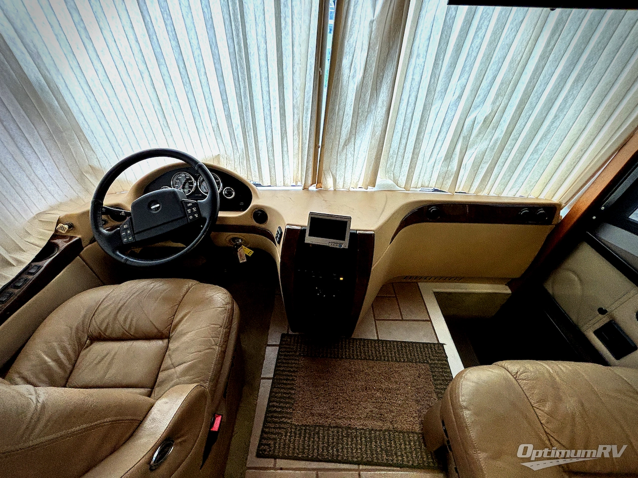 2004 Newmar Mountain Aire 4016 Photo 8