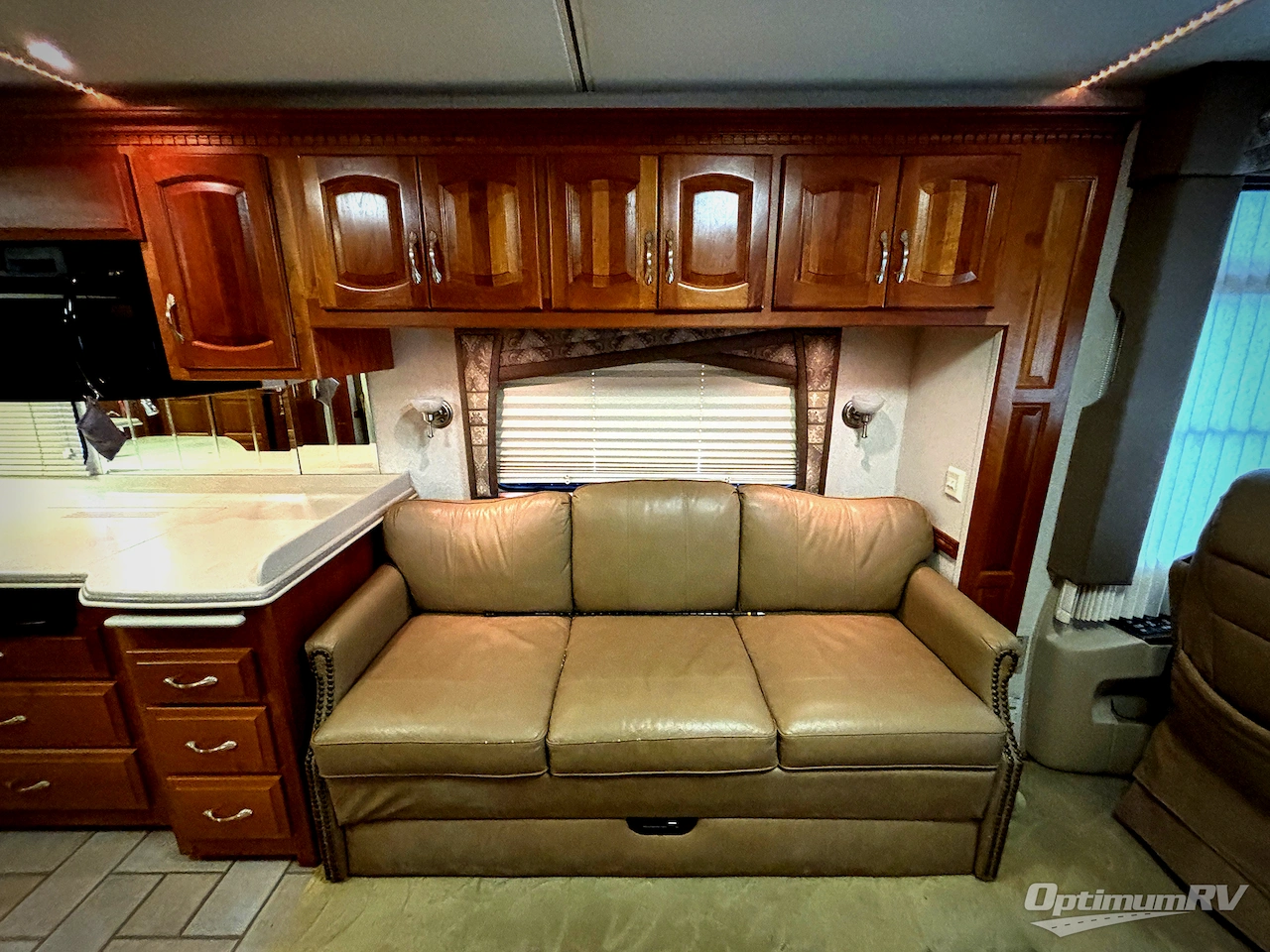 2004 Newmar Mountain Aire 4016 Photo 12