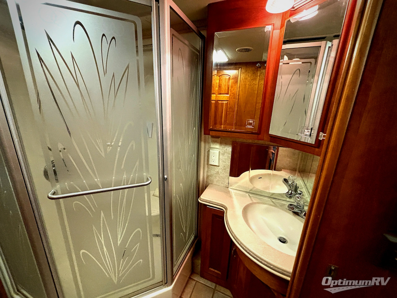 2004 Newmar Mountain Aire 4016 Photo 16
