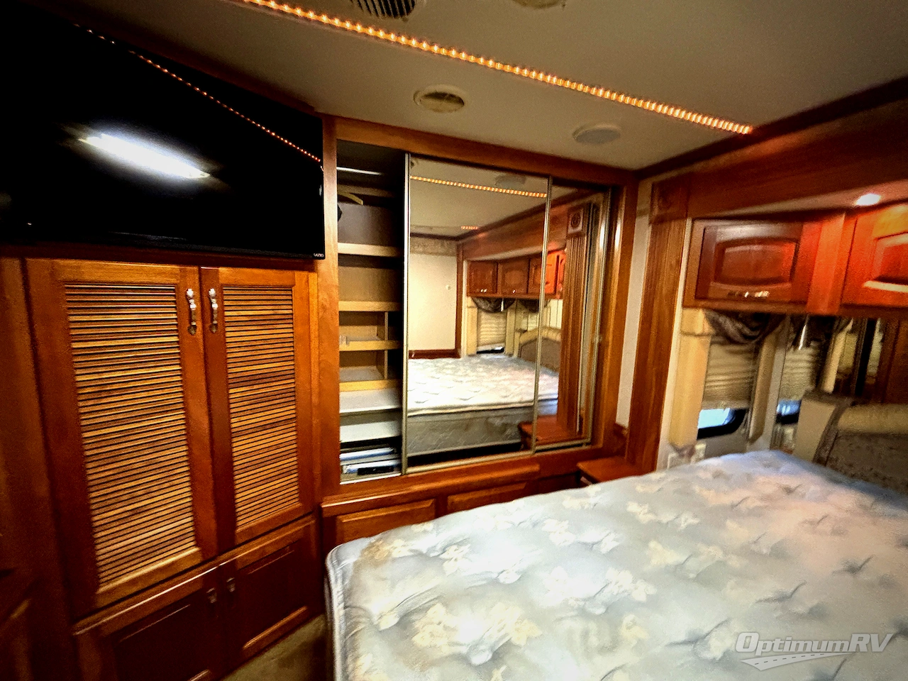 2004 Newmar Mountain Aire 4016 Photo 24