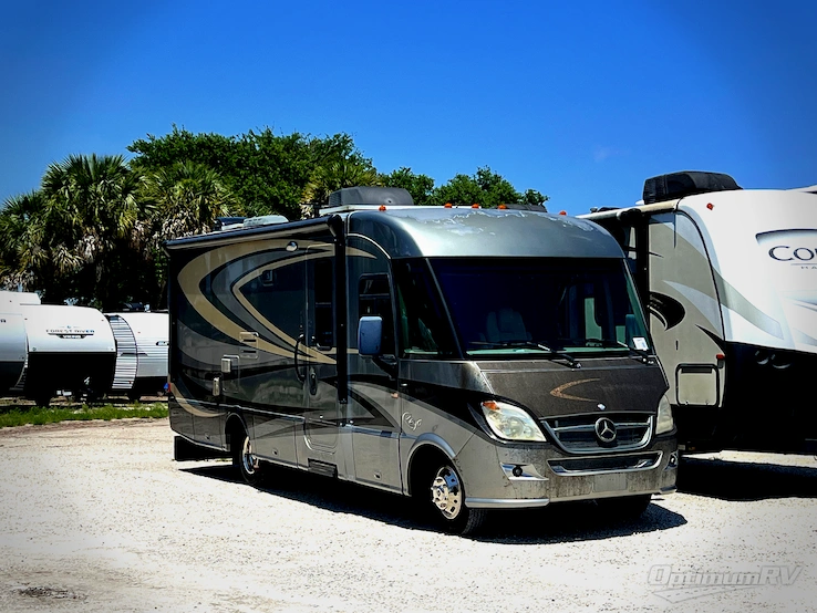2012 Itasca Reyo 25R RV Photo 1