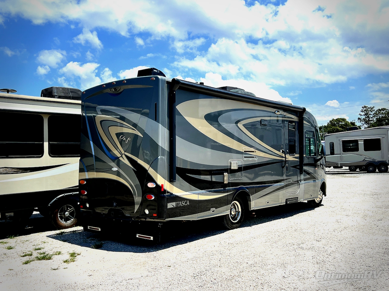 2012 Itasca Reyo 25R Photo 2