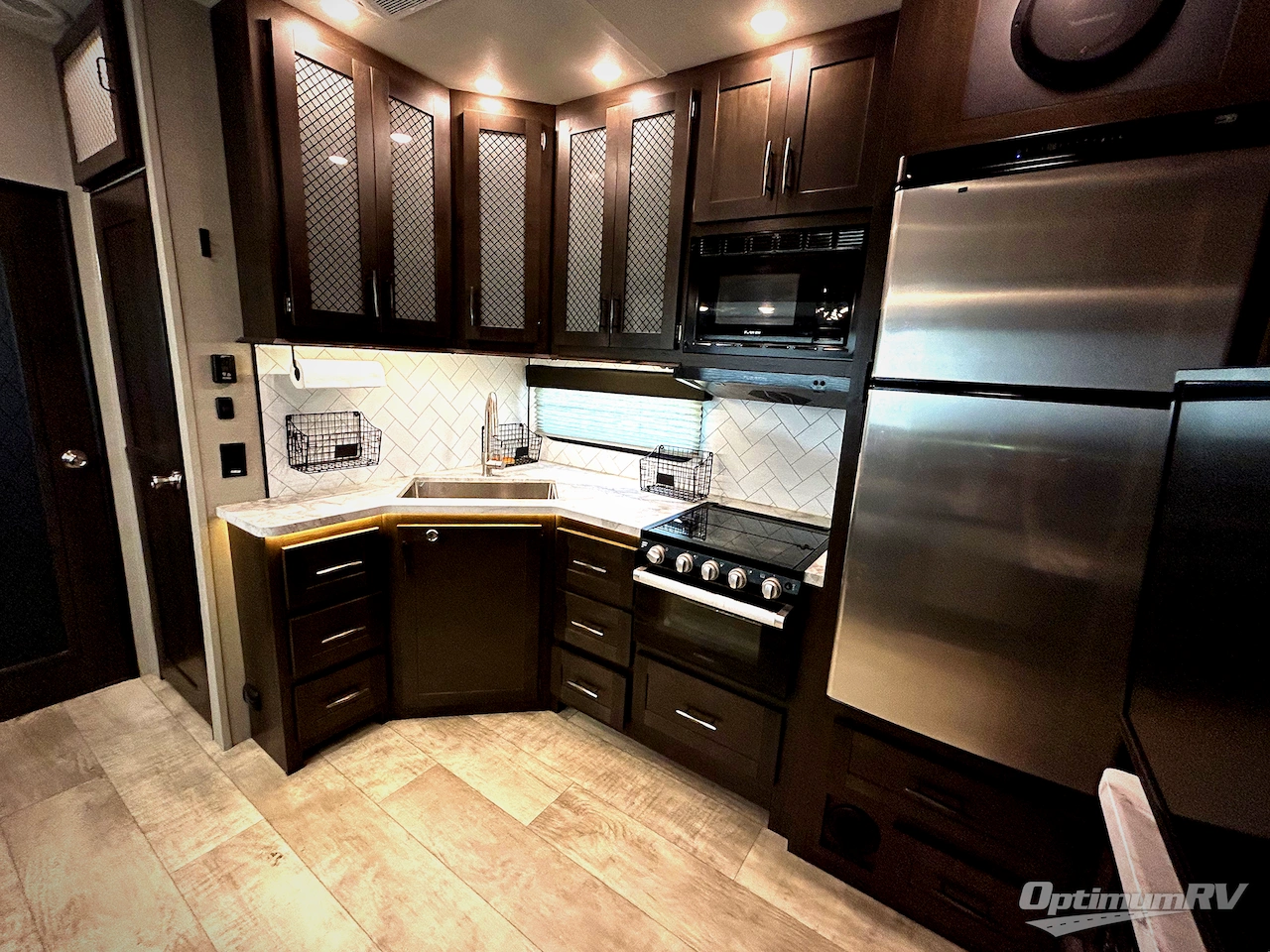 2022 Grand Design Momentum G-Class 31G Photo 14