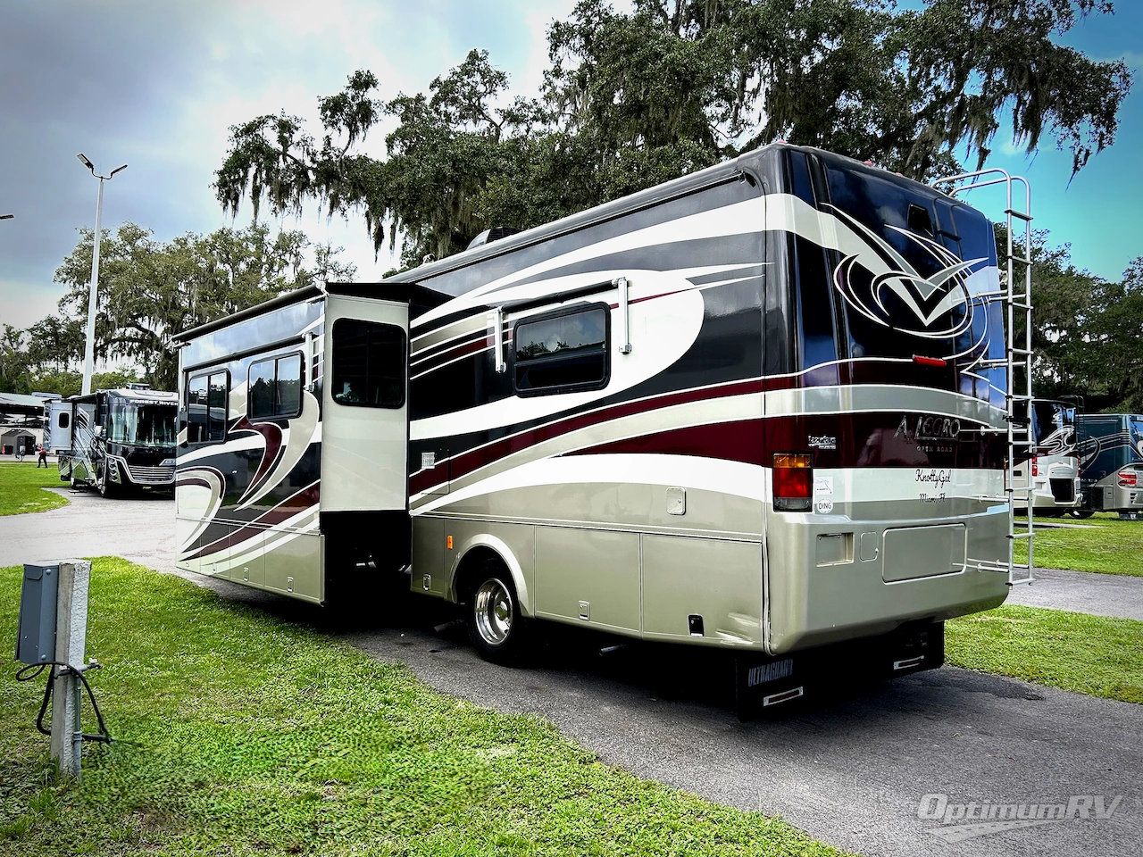 2006 Tiffin Allegro 32 BA Photo 3