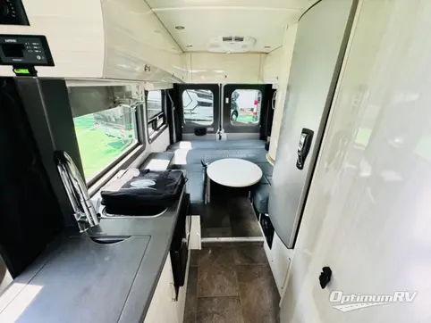 2020 Pleasure-Way Lexor FL RV Photo 3