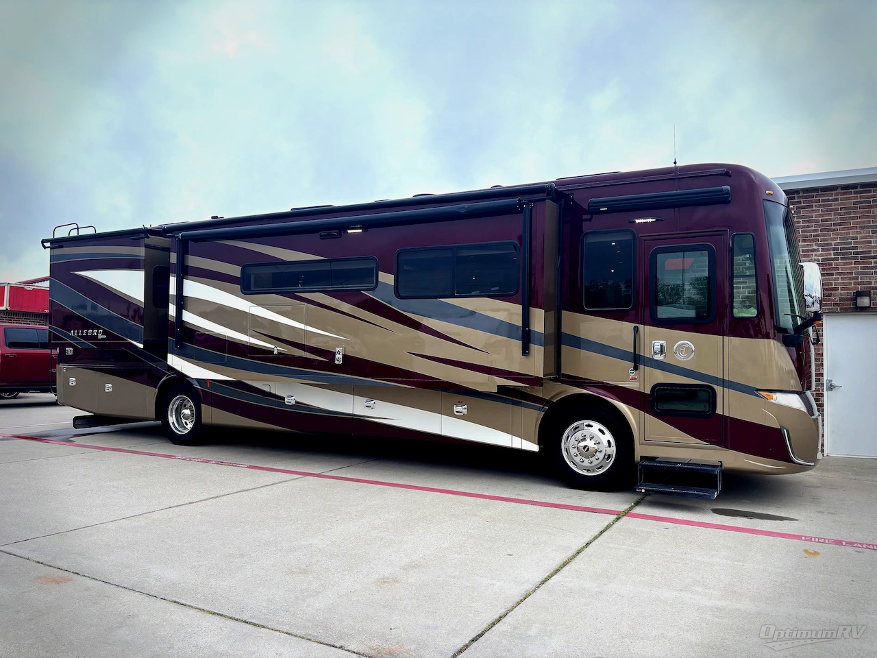 2019 Tiffin Allegro RED 37PA Photo 1
