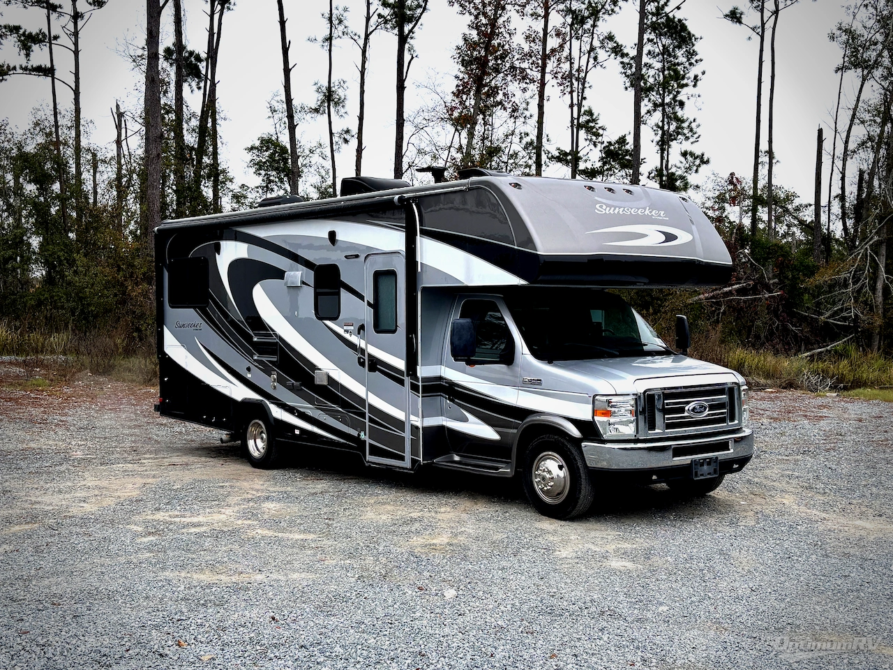 2017 Forest River Sunseeker 2500TS Ford Photo 1