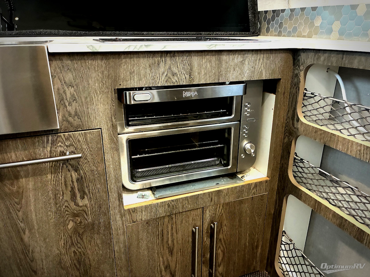 2020 inTech RV Sol Eclipse Photo 9