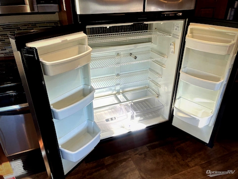 2017 Forest River Georgetown 5 Series 31L5 RV Photo 4