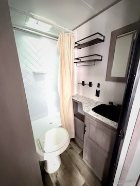 2022 Dutchmen Coleman Lantern LT Series 214BH RV Photo 4