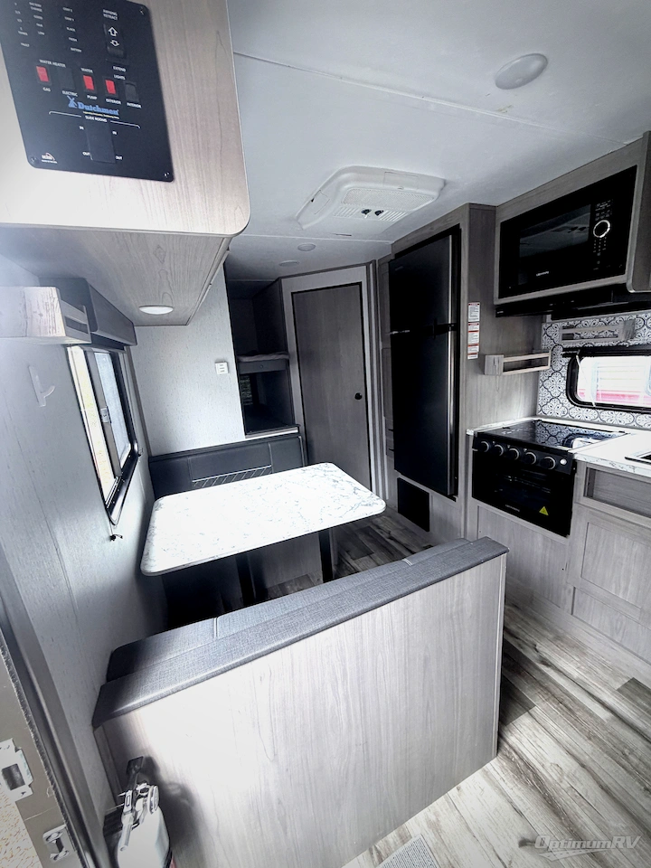 2022 Dutchmen Coleman Lantern LT Series 214BH Photo 5