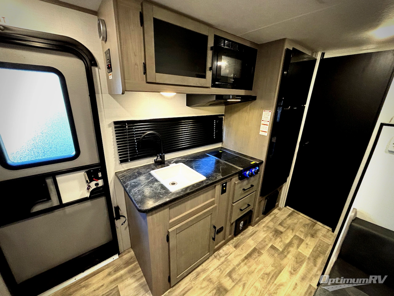 2024 Dutchmen Kodiak SE 17SBH Photo 9