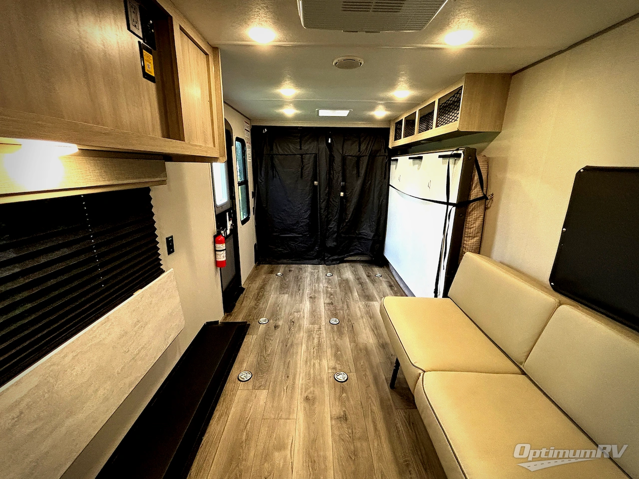 2024 Coachmen Catalina Trail Blazer 18TH Photo 4