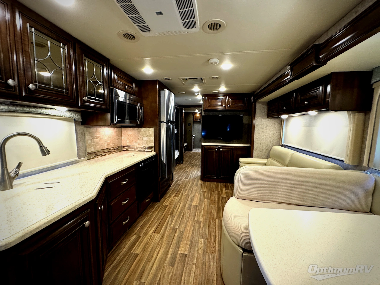 2017 Thor Miramar 37.1 Photo 3