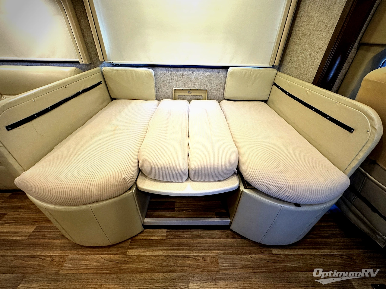 2017 Thor Miramar 37.1 Photo 14