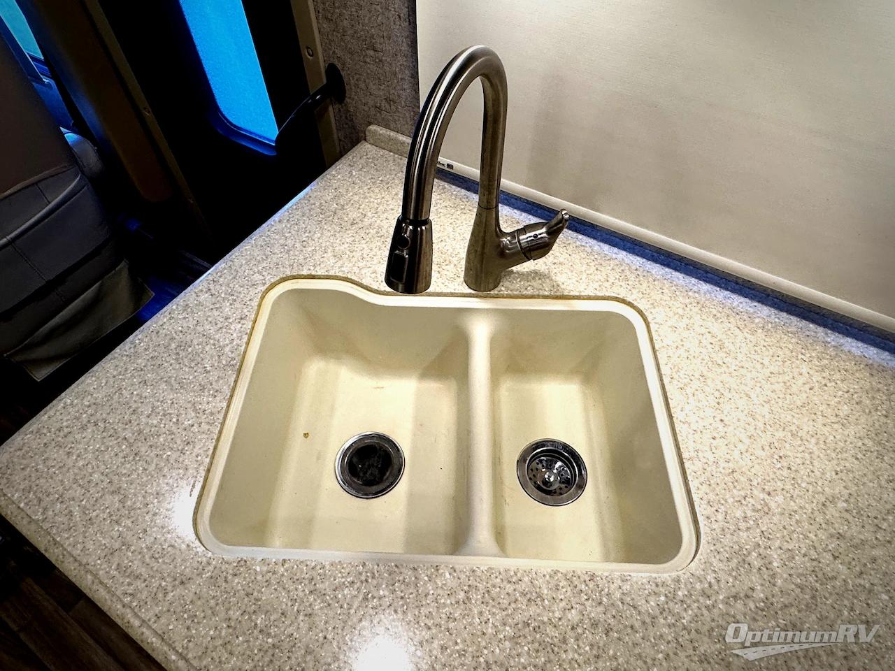 2017 Thor Miramar 37.1 Photo 21