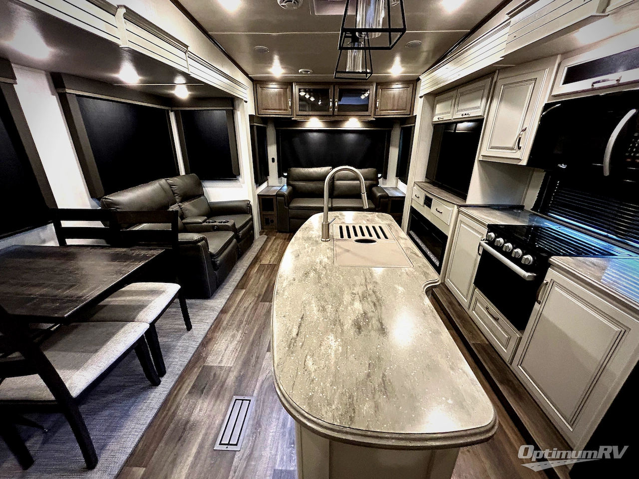2023 Keystone Cougar 355FBS Photo 4