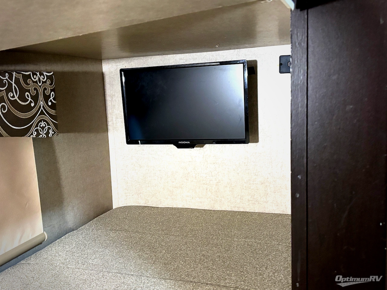 2018 Dynamax DX3 37BH Photo 22