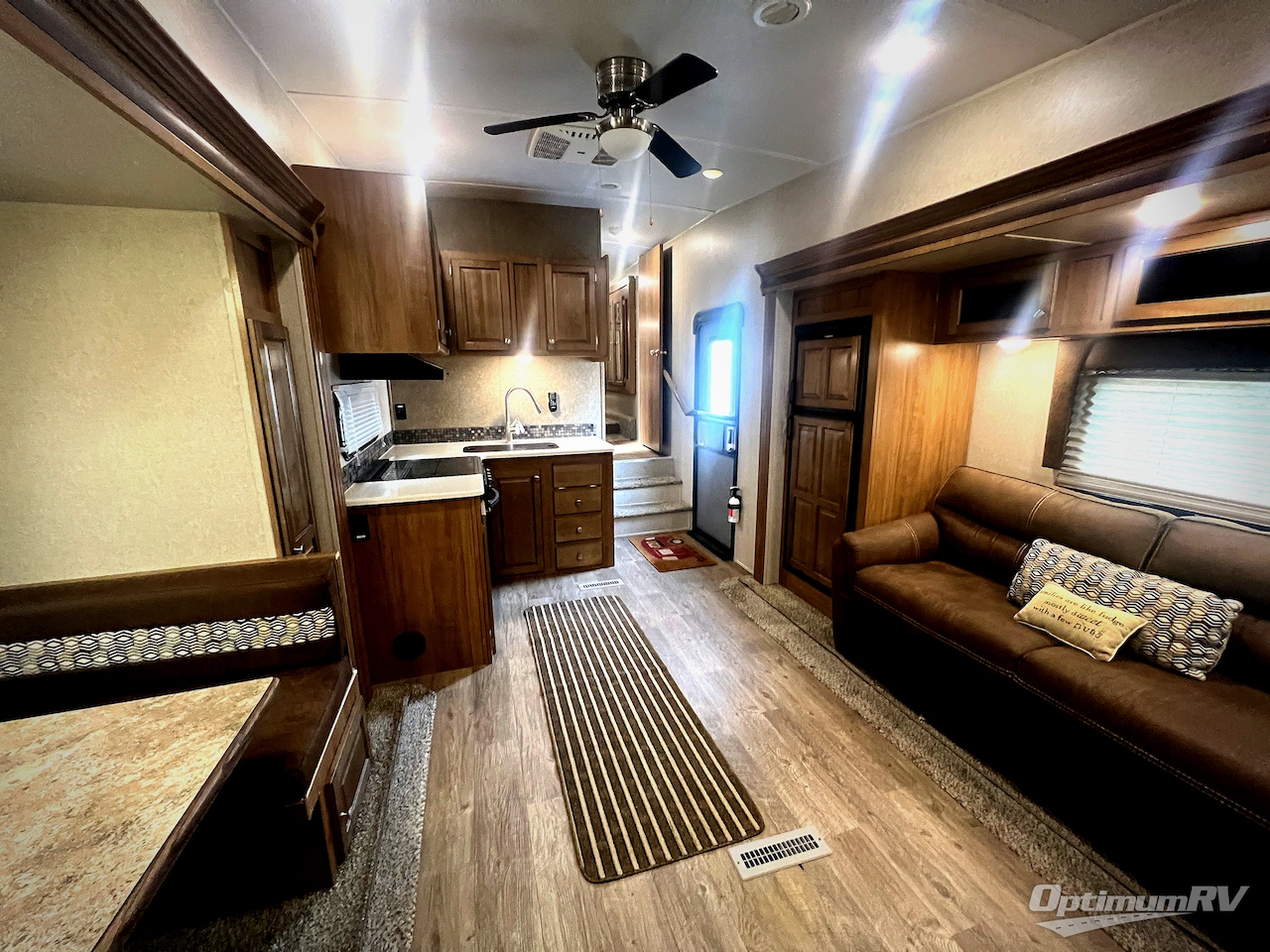 2019 Forest River Rockwood Ultra Lite 2650WS Photo 4