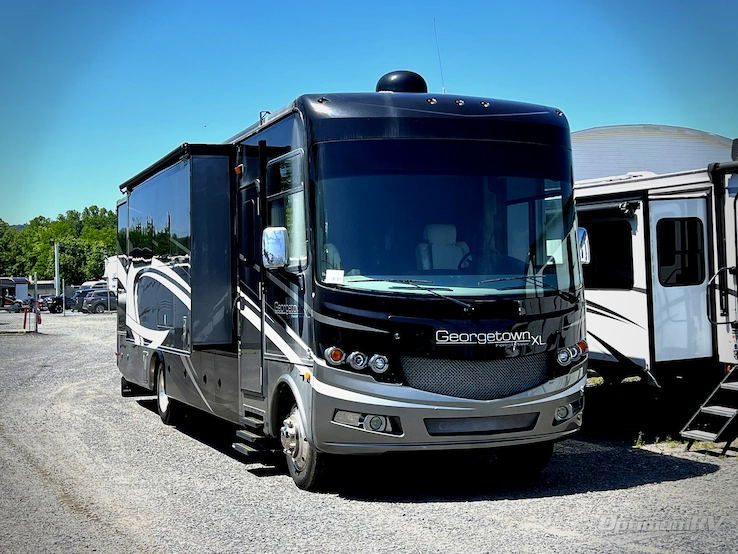 2015 Forest River Georgetown XL 377TSF RV Photo 1