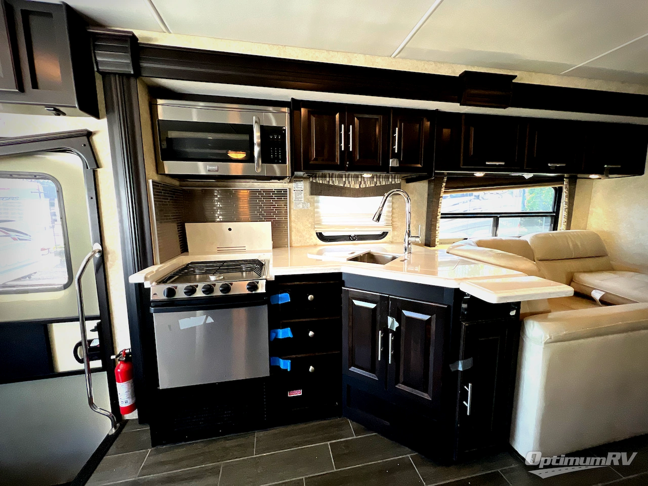 2015 Forest River Georgetown XL 377TSF Photo 7
