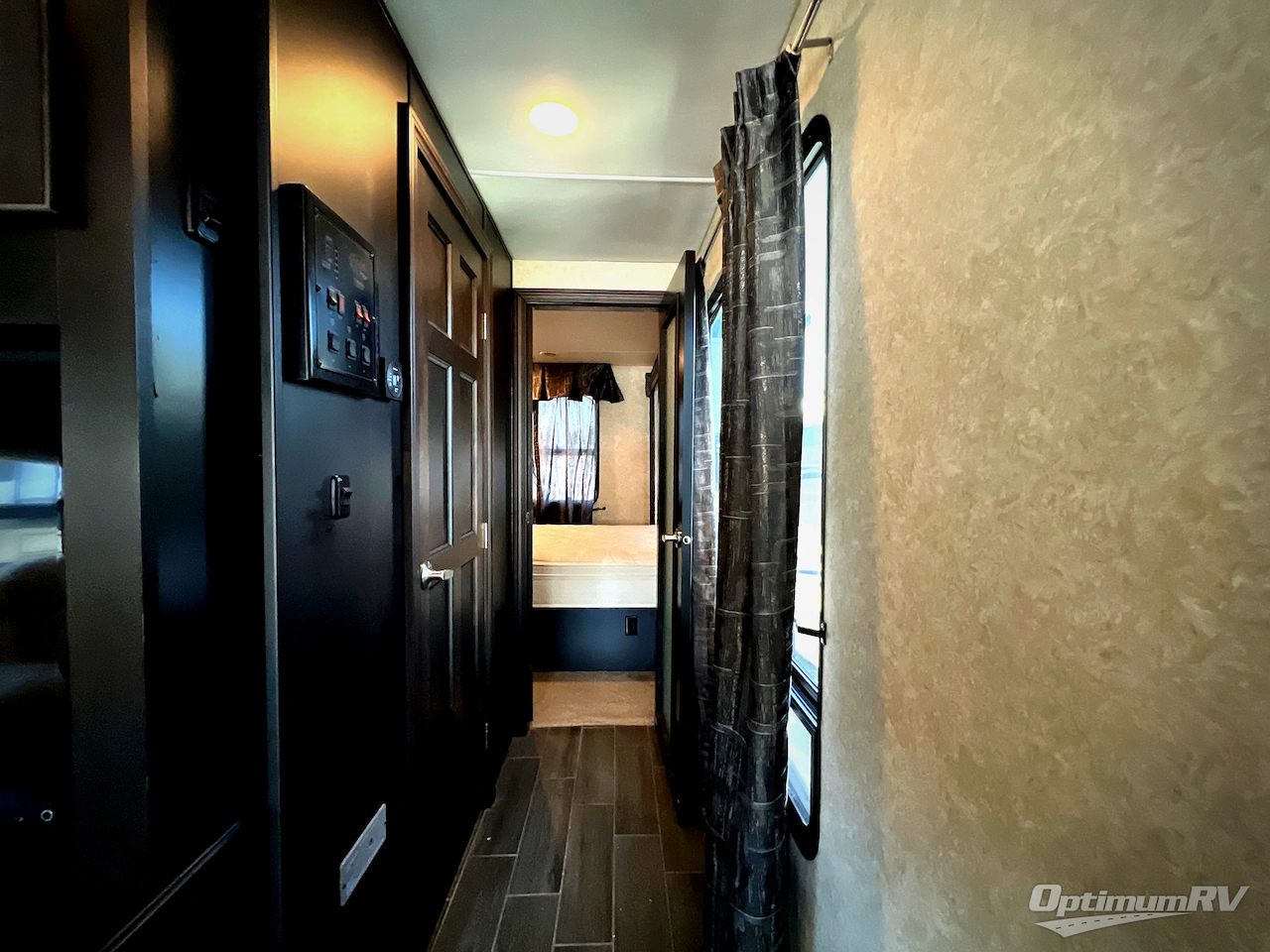 2015 Forest River Georgetown XL 377TSF Photo 18