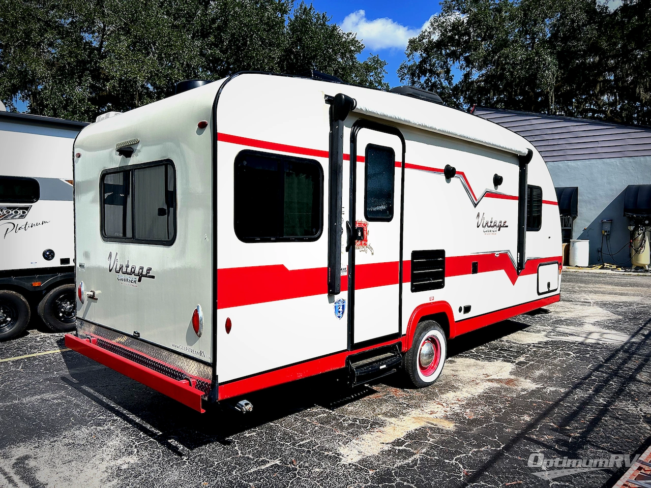 2020 Gulf Stream Vintage Cruiser 19ERD Photo 2