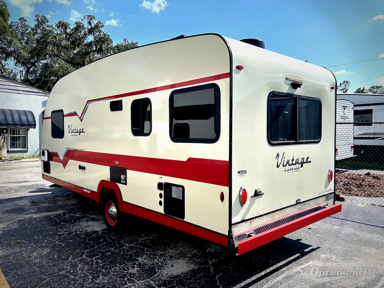 2020 Gulf Stream Vintage Cruiser 19ERD Photo 3