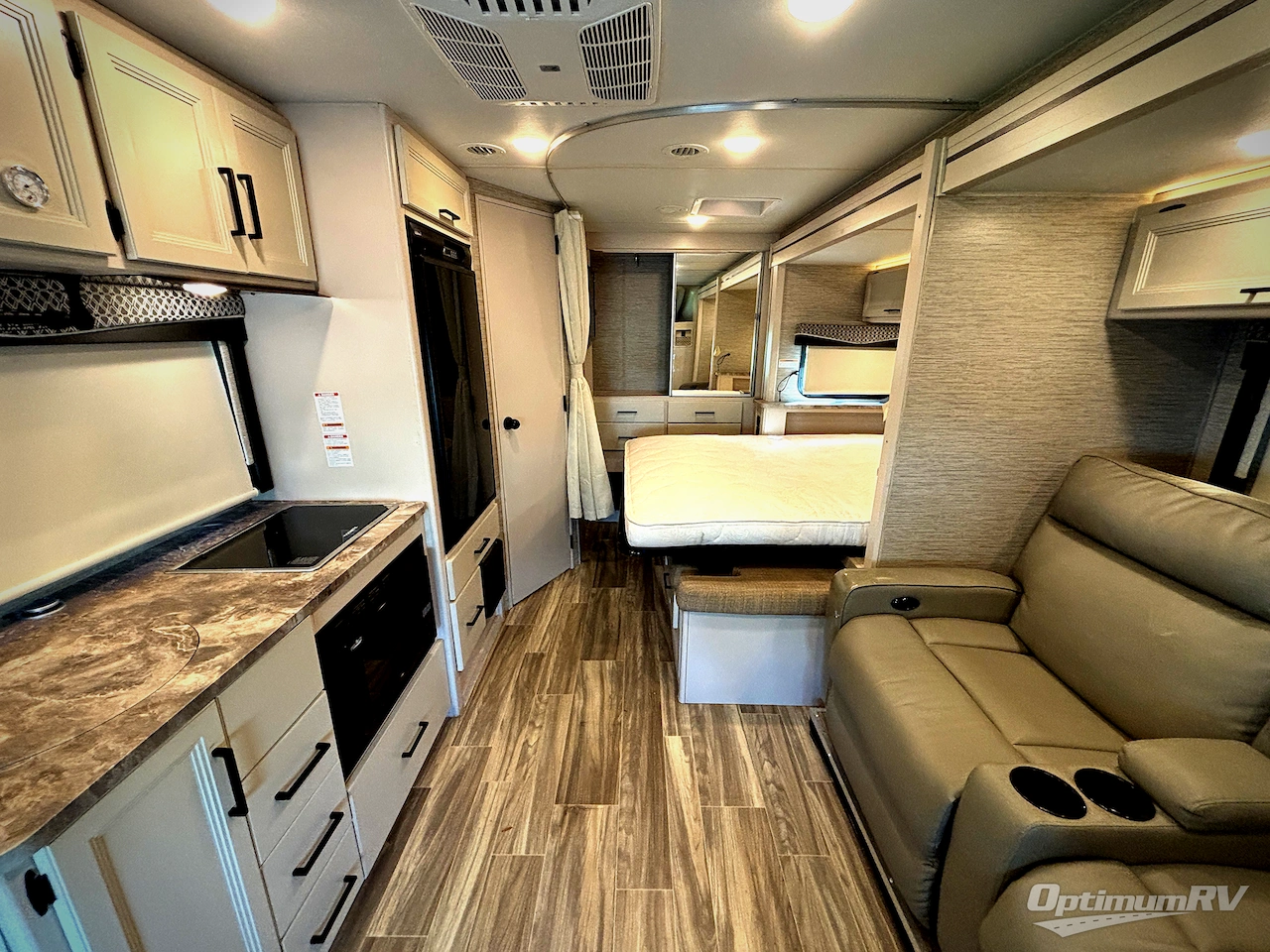 2022 Thor Compass AWD 23TW Photo 4