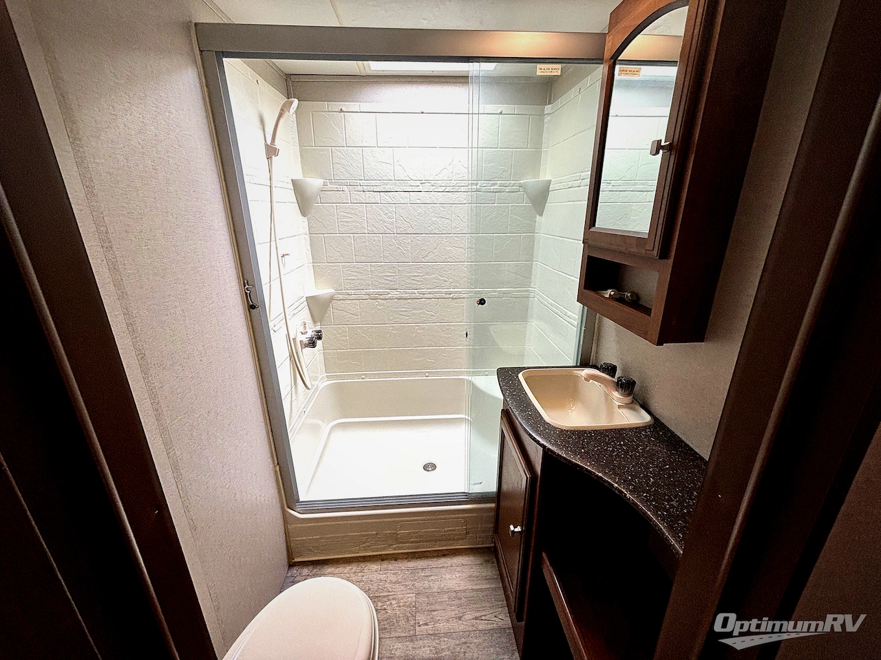 2018 Coachmen Freedom Express Ultra Lite 279RLDS Photo 12