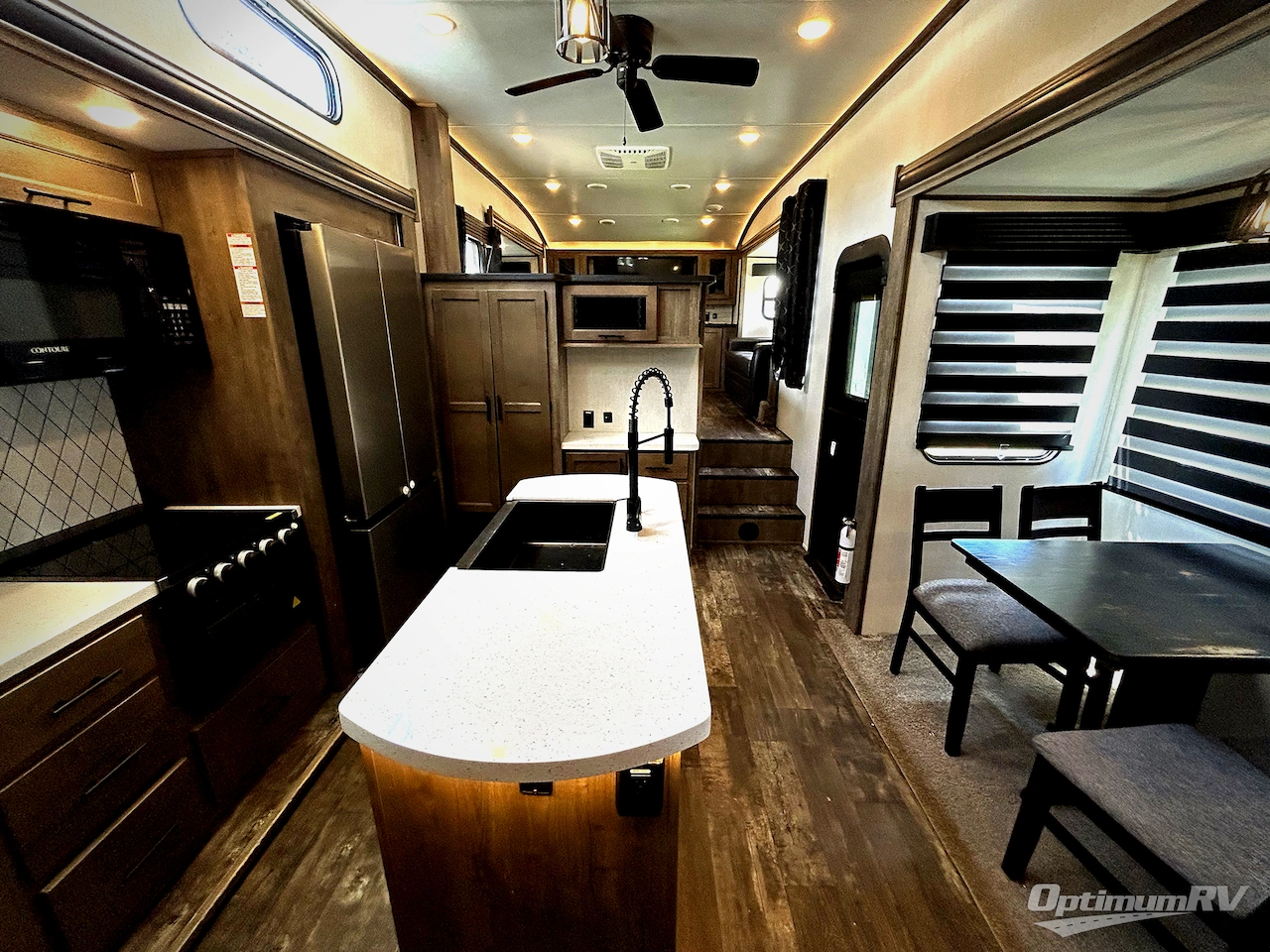 2022 Forest River Sabre 37FLH Photo 5
