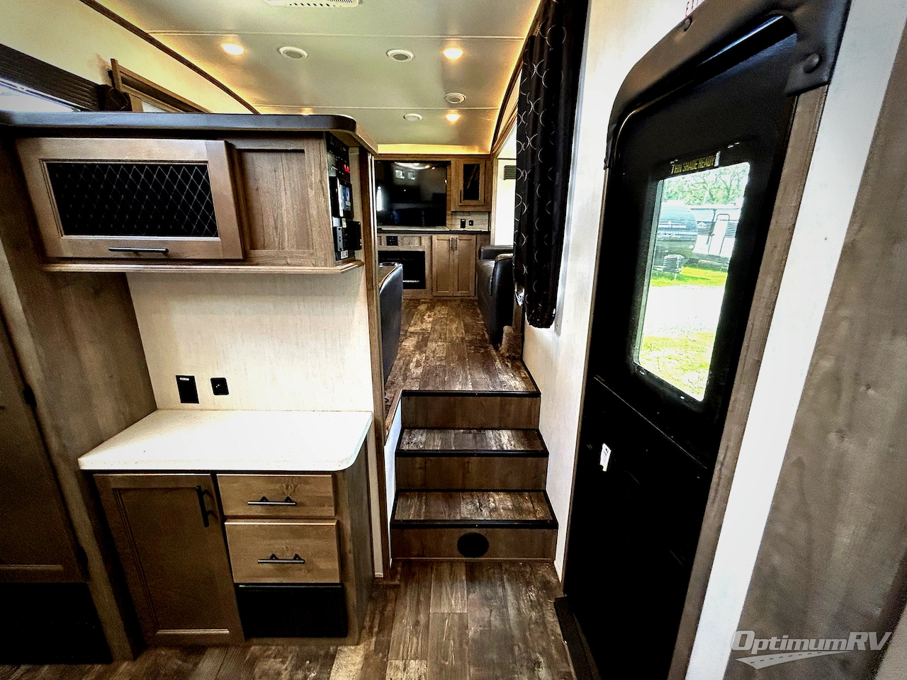 2022 Forest River Sabre 37FLH Photo 7