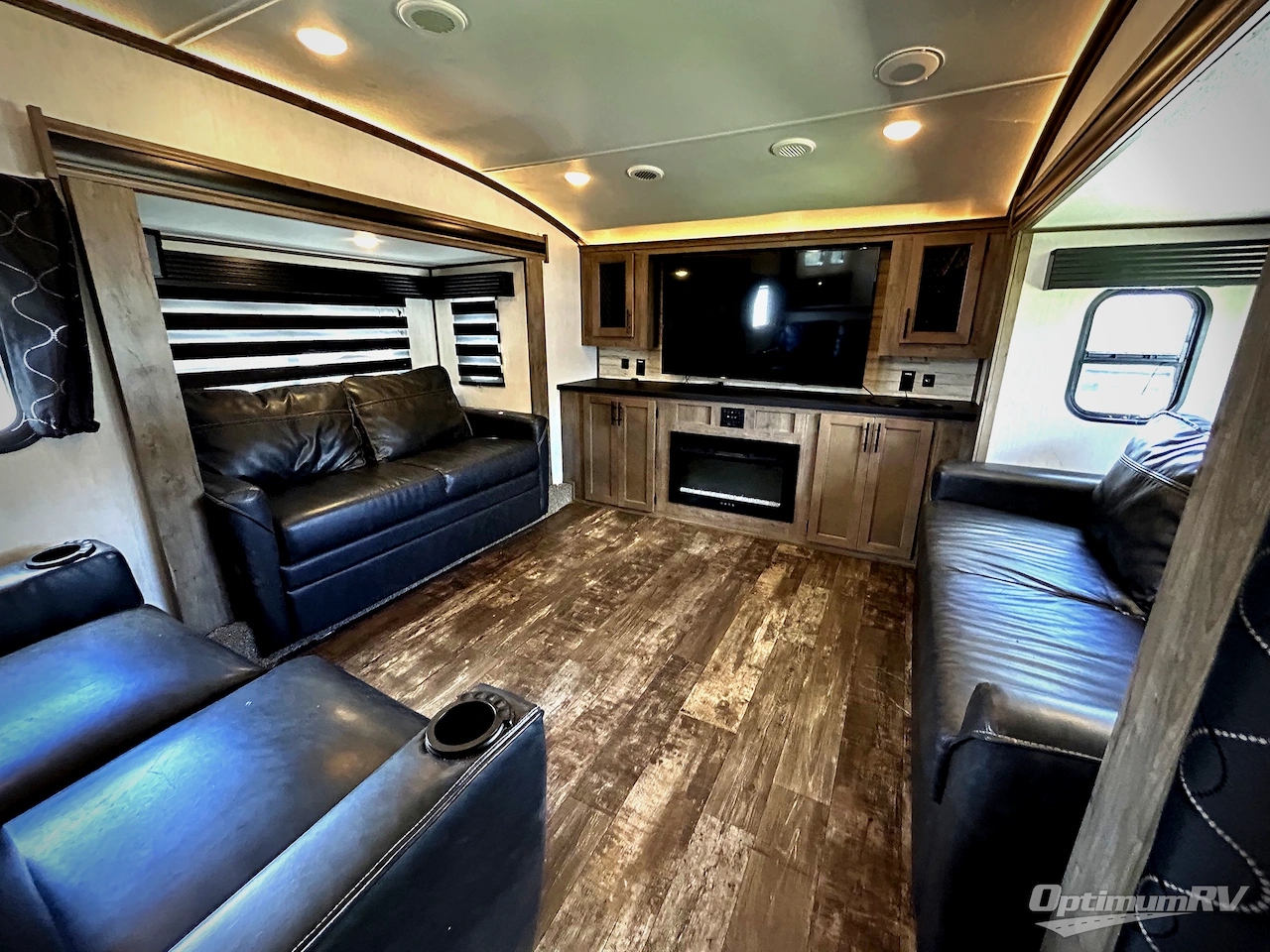 2022 Forest River Sabre 37FLH Photo 8