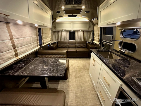 2023 Airstream Classic 30RB RV Photo 2
