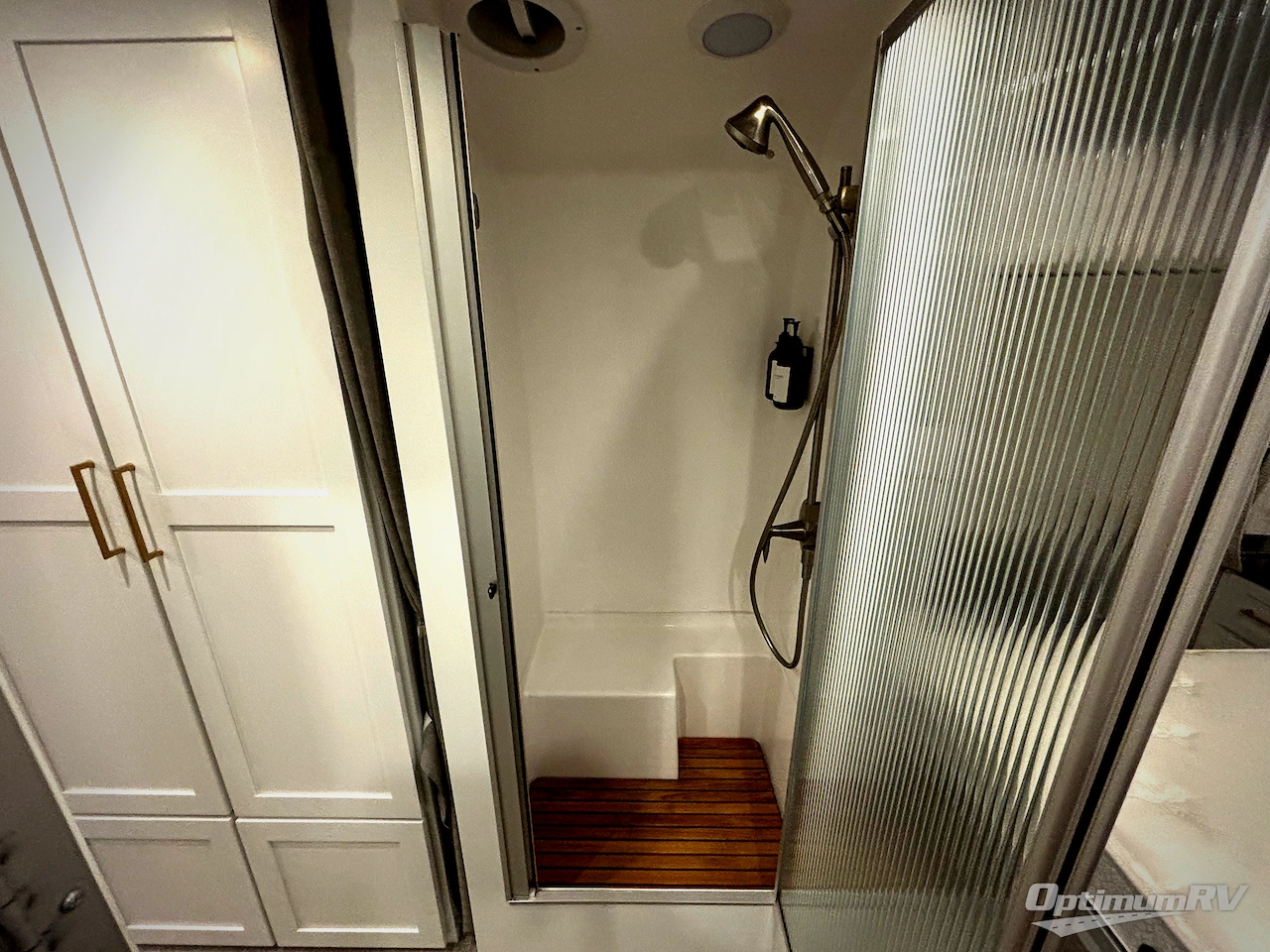 2023 Airstream Classic 30RB Photo 14