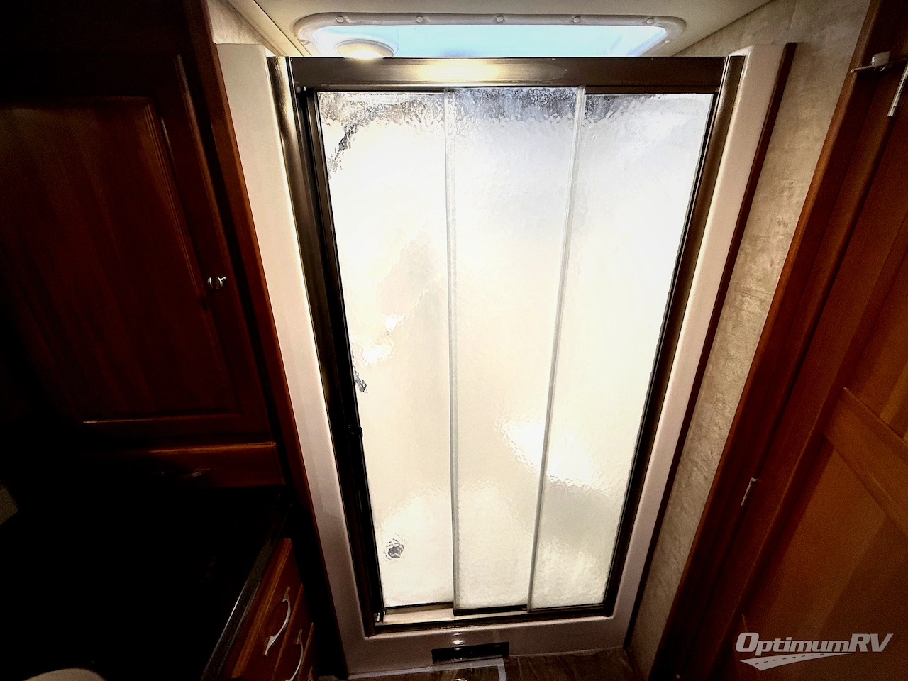 2016 Winnebago Journey 40R Photo 14