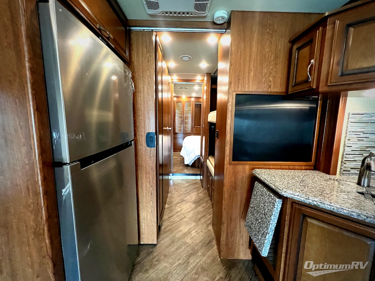 2017 Fleetwood Pace Arrow 35E Photo 14