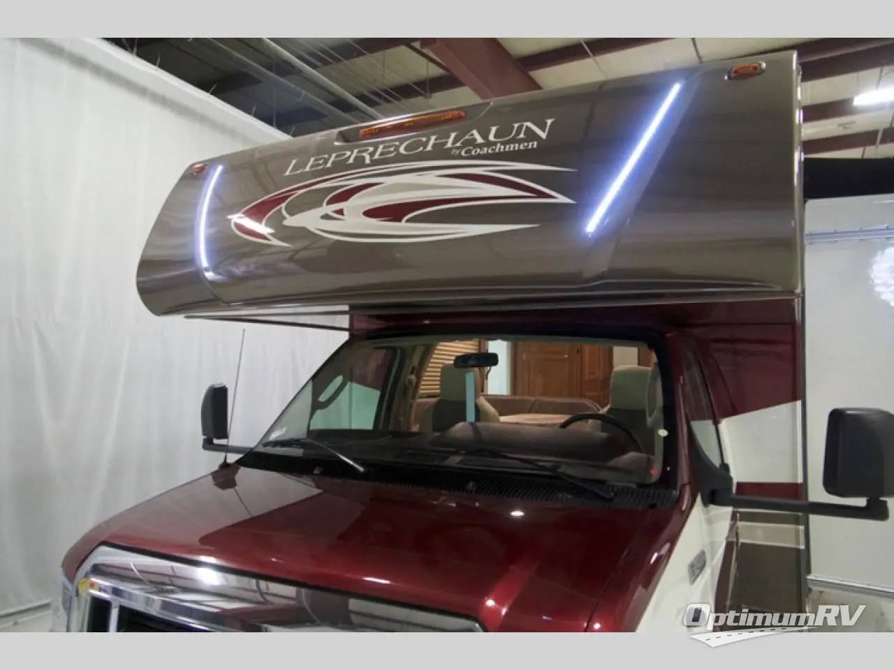 2018 Coachmen Leprechaun 260DS Ford 450 Photo 2