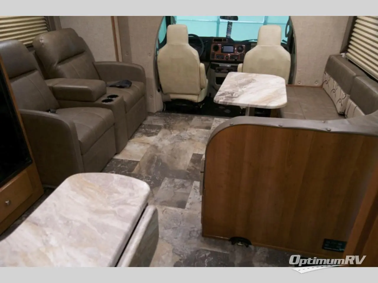 2018 Coachmen Leprechaun 260DS Ford 450 Photo 11