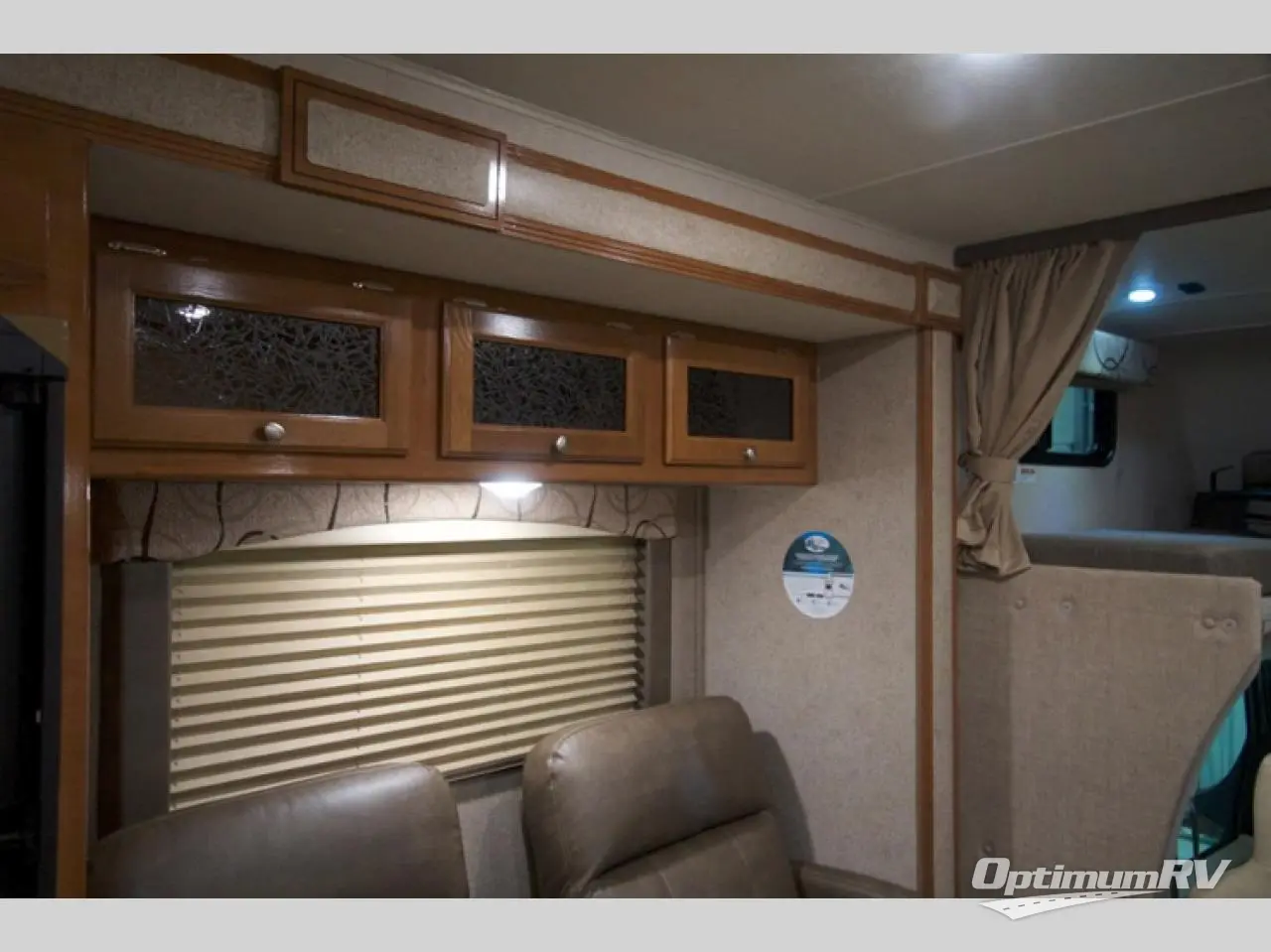 2018 Coachmen Leprechaun 260DS Ford 450 Photo 13
