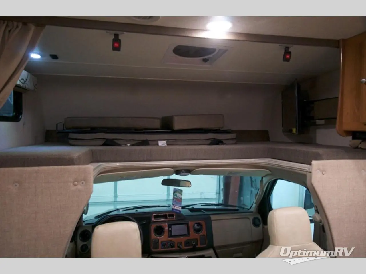 2018 Coachmen Leprechaun 260DS Ford 450 Photo 14