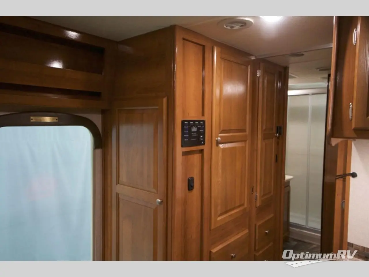 2018 Coachmen Leprechaun 260DS Ford 450 Photo 23