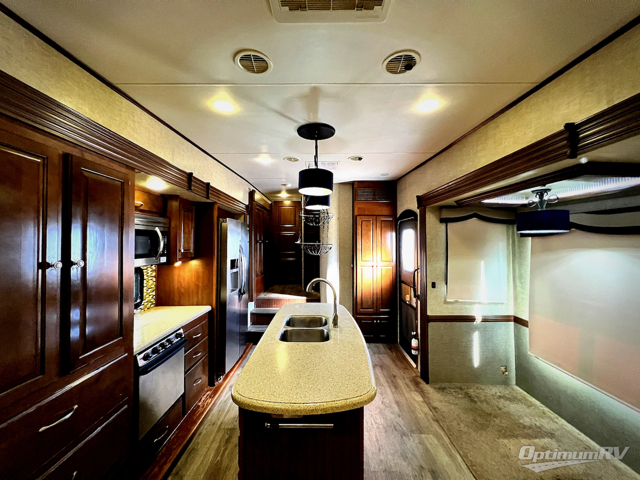 2015 Heartland Big Country 3450TS Photo 4