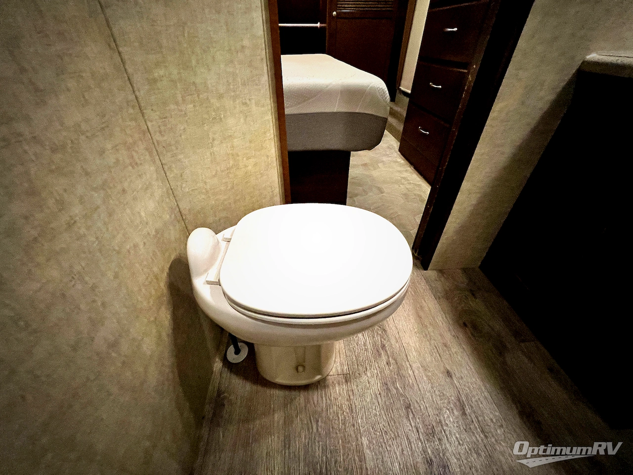 2015 Heartland Big Country 3450TS Photo 14