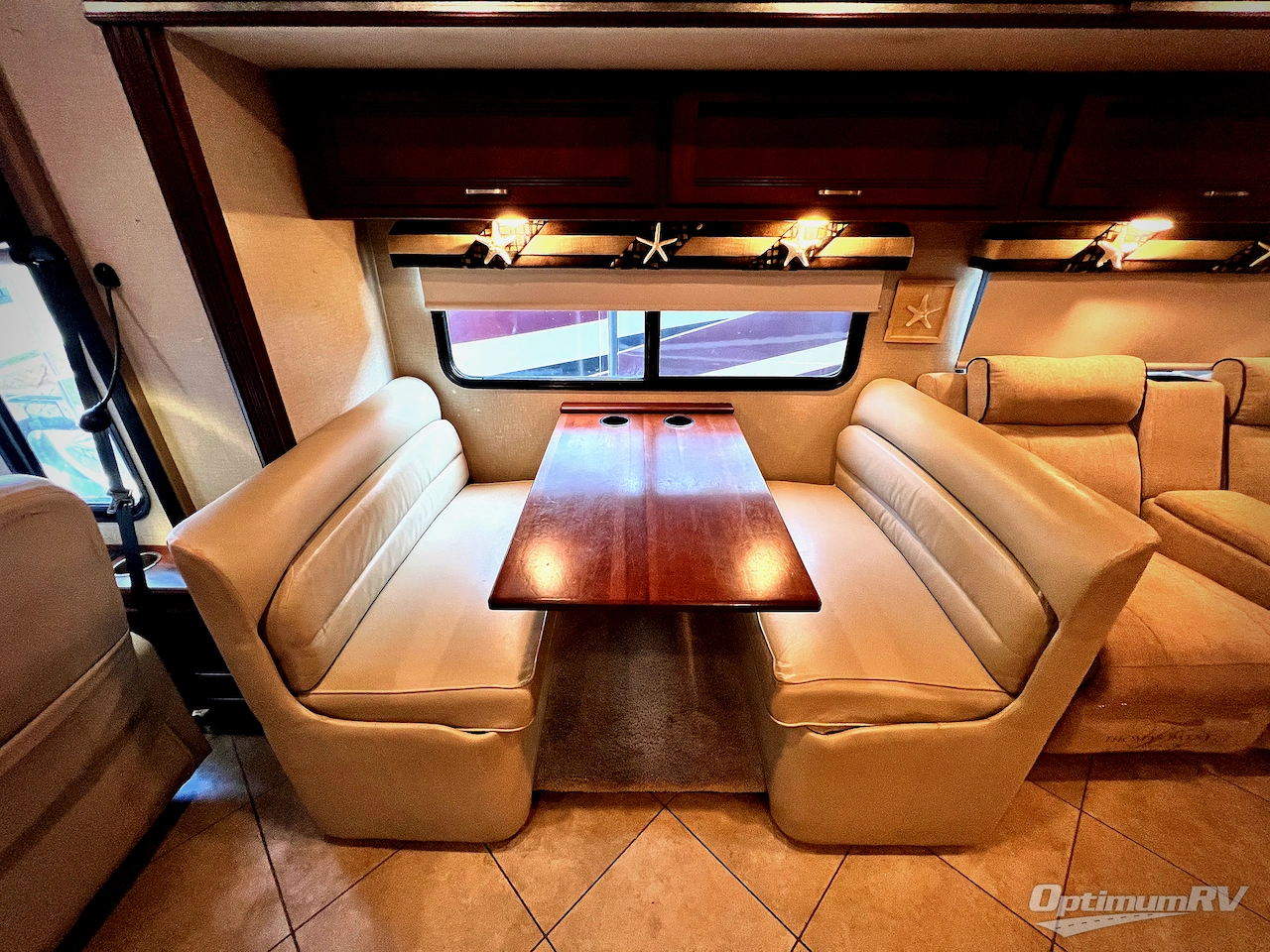 2015 Winnebago Forza 38R Photo 6