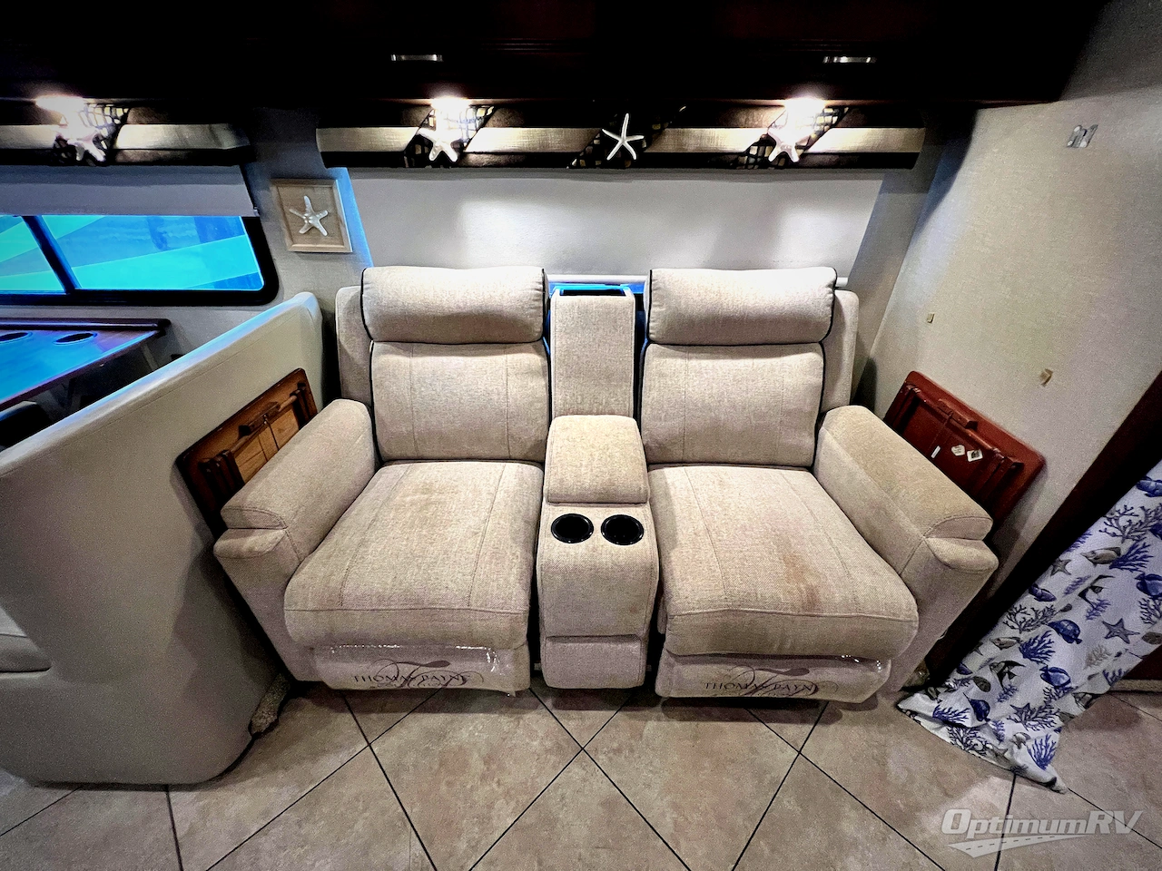 2015 Winnebago Forza 38R Photo 7
