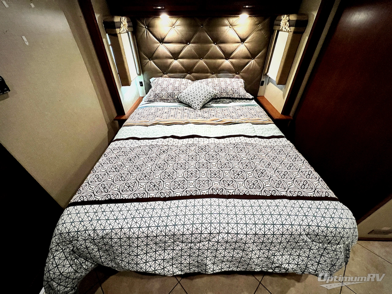2015 Winnebago Forza 38R Photo 17