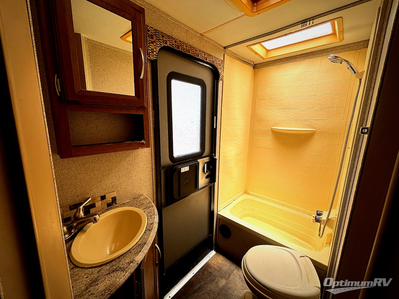 2016 Coachmen Apex Ultra-Lite 259BHSS Photo 10