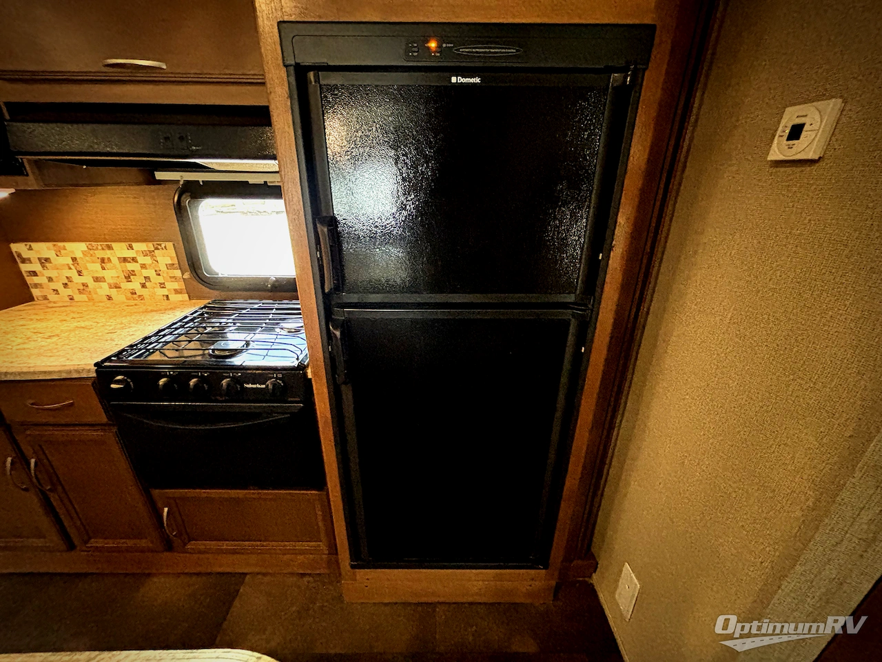 2016 Coachmen Apex Ultra-Lite 259BHSS Photo 13